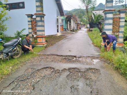 Ikhtiar Tanpa Henti: Kepala Desa Bendoroto Tempuh Jalan Alternatif Demi Pembangunan Desa